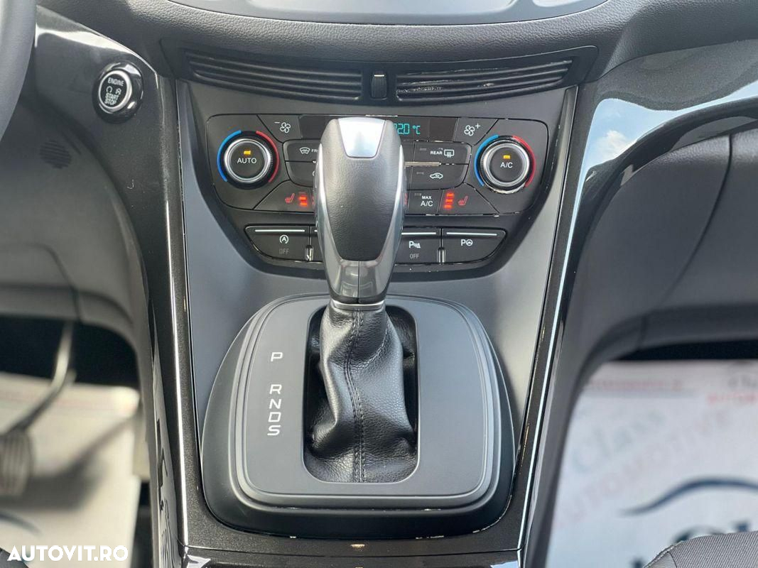 Ford Kuga - 9