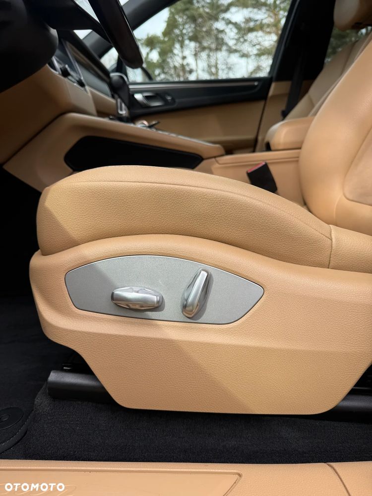 Porsche Macan Standard - 20