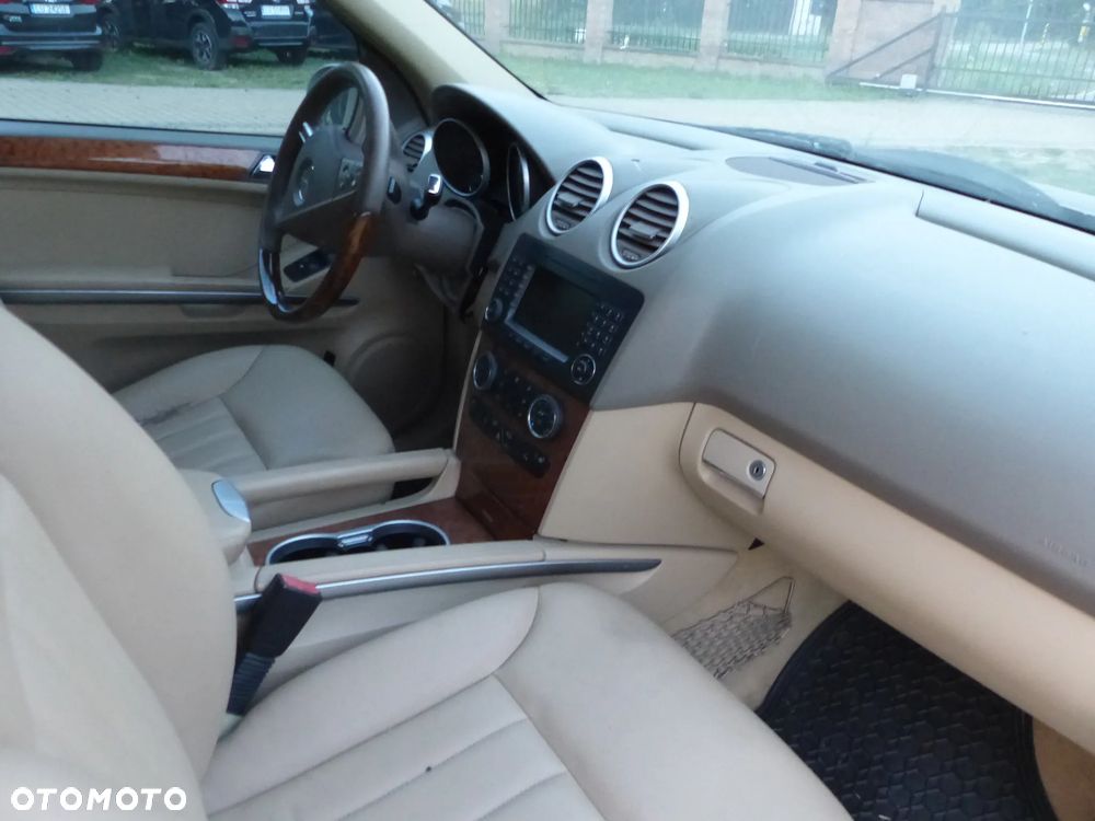 Mercedes-Benz ML 320 CDI 4Matic 7G-TRONIC - 28