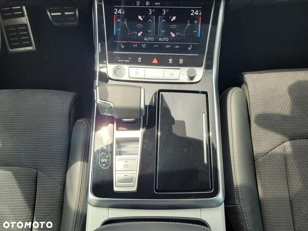 Audi Q8 - 16