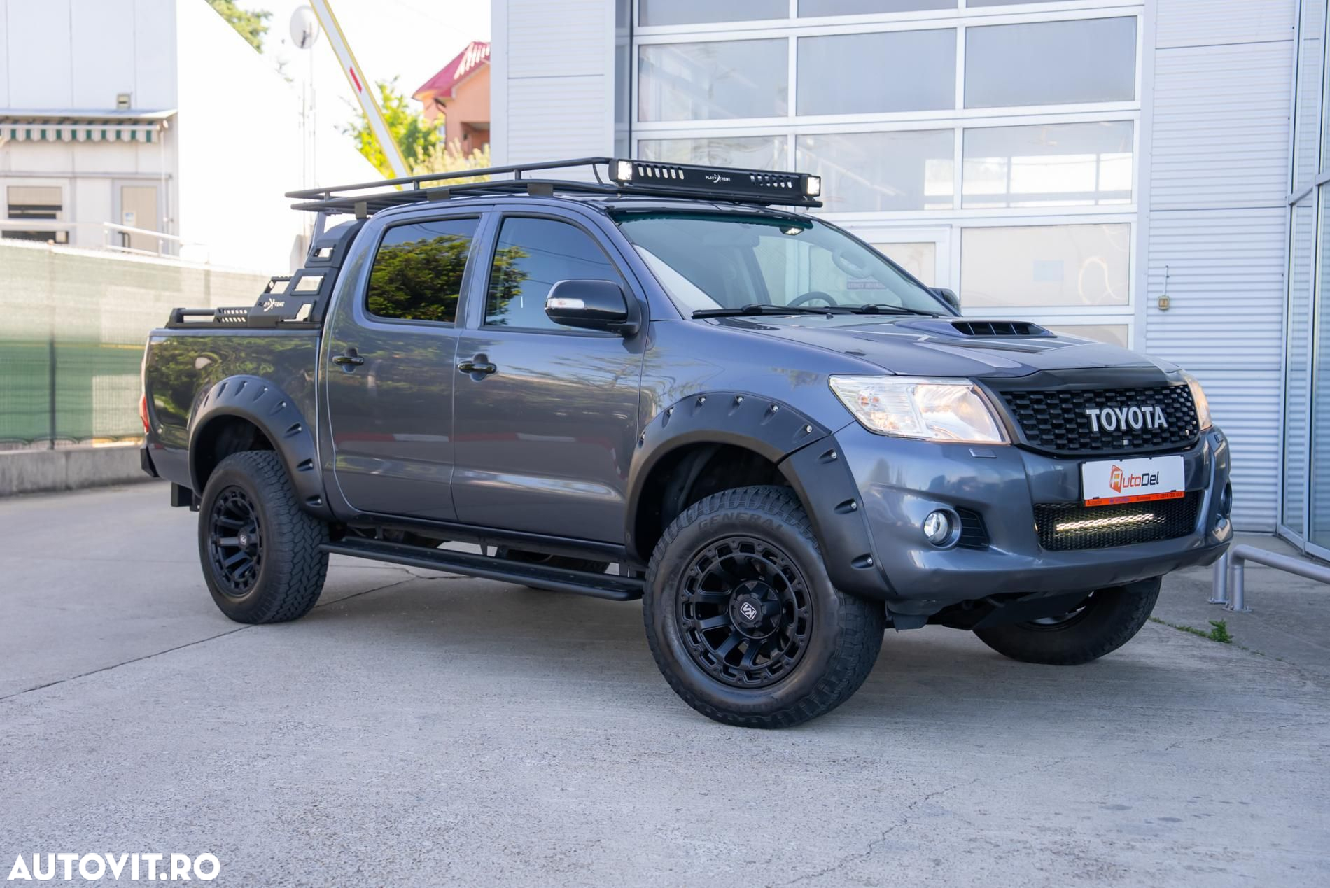 Toyota Hilux 4x4 Cabina Dubla Style+ Aut. - 21