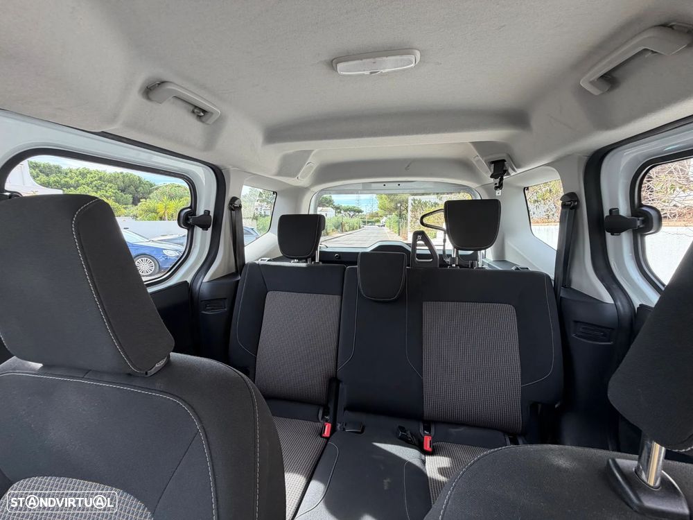 Ford Tourneo Courier - 8