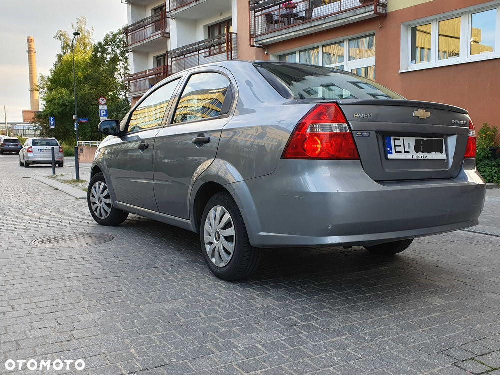 Chevrolet Aveo 2010 photo 4