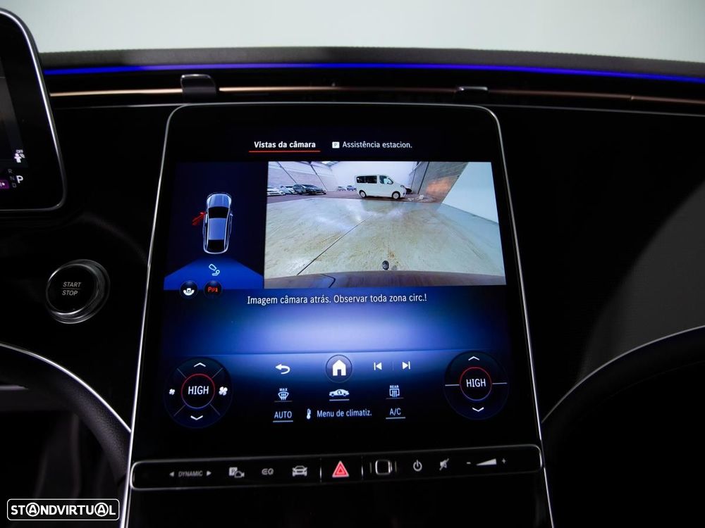 Mercedes-Benz EQE 300 - 43