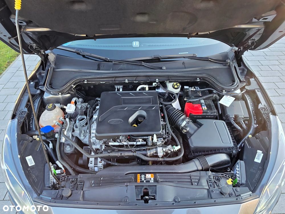 Ford Focus ver-1-5-ecoboost-start--stopp--system-vignale - 29