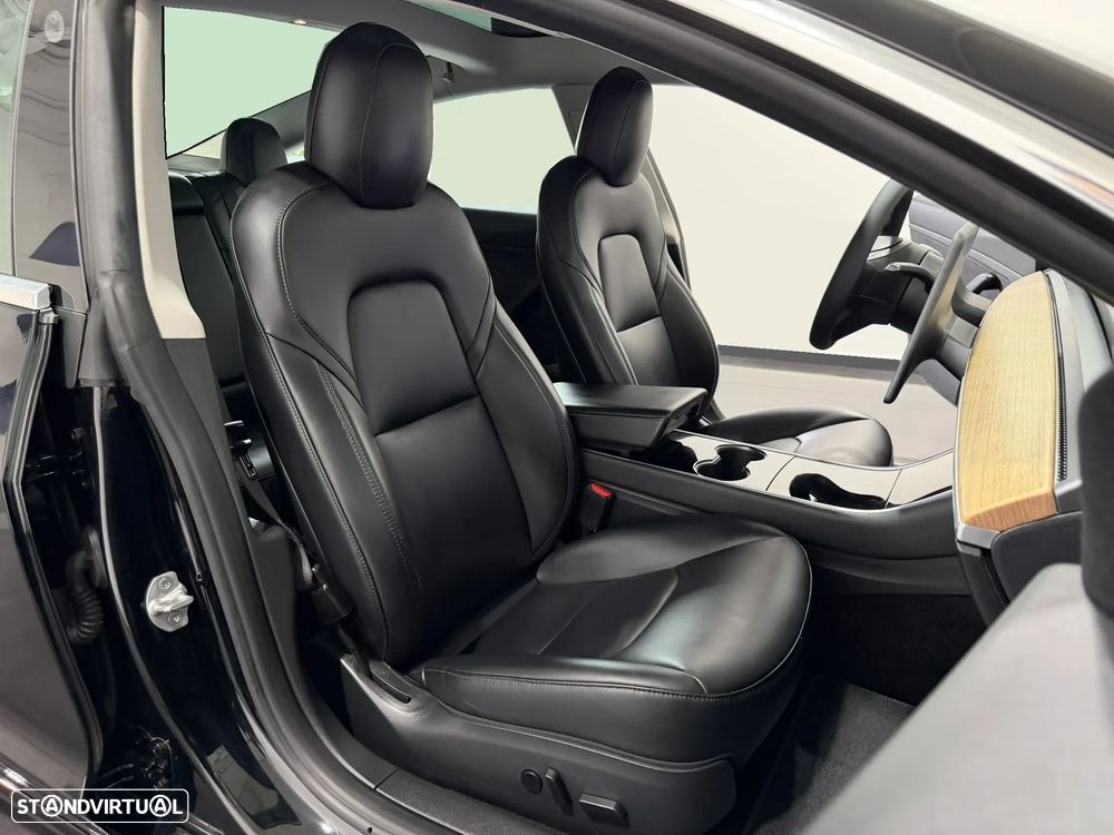 Tesla Model 3 Standard Range Plus RWD - 30