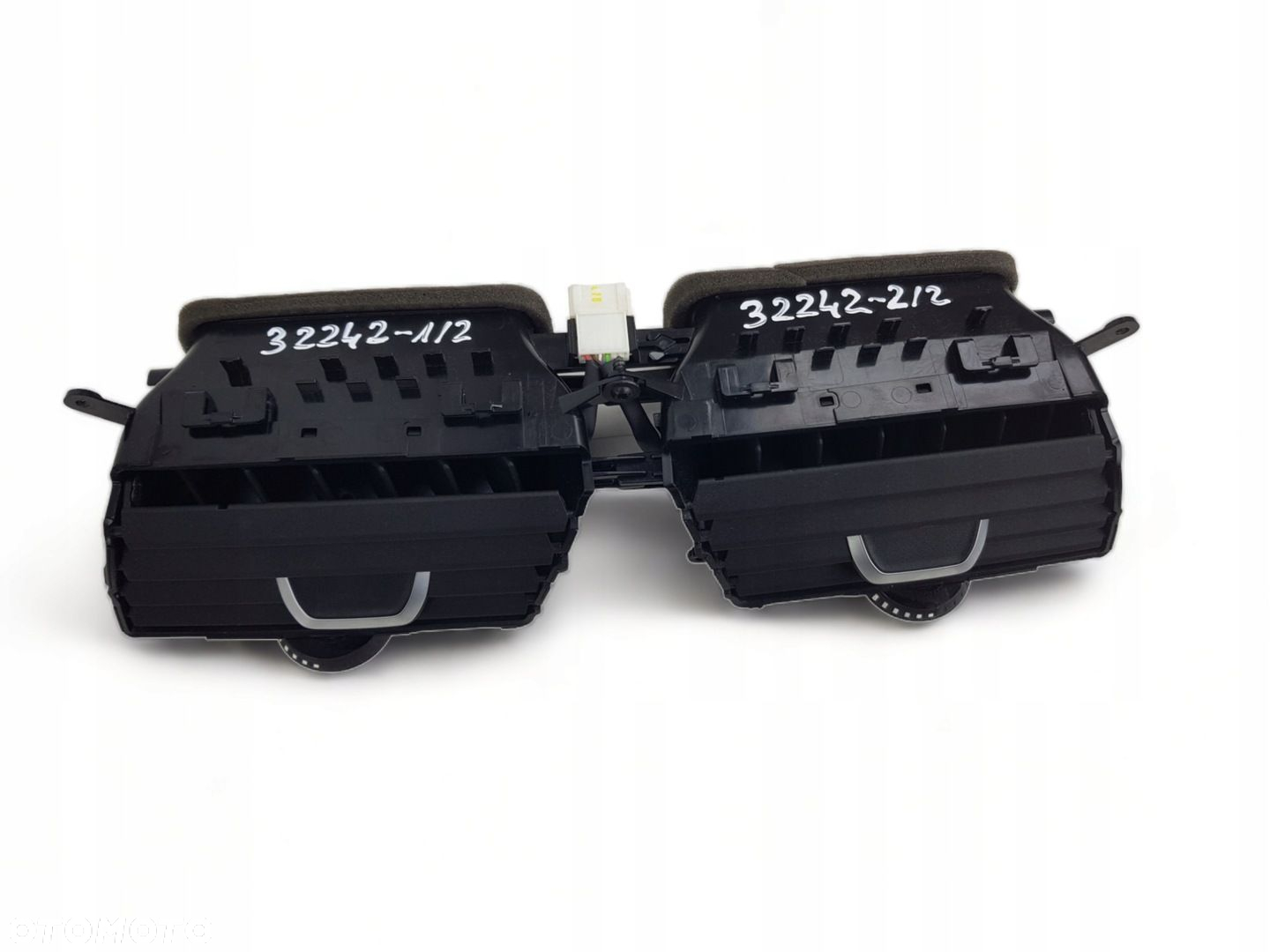 Kratki Nawiewu Środkowy Przód BMW M5 G30 F90 9329579 - 3