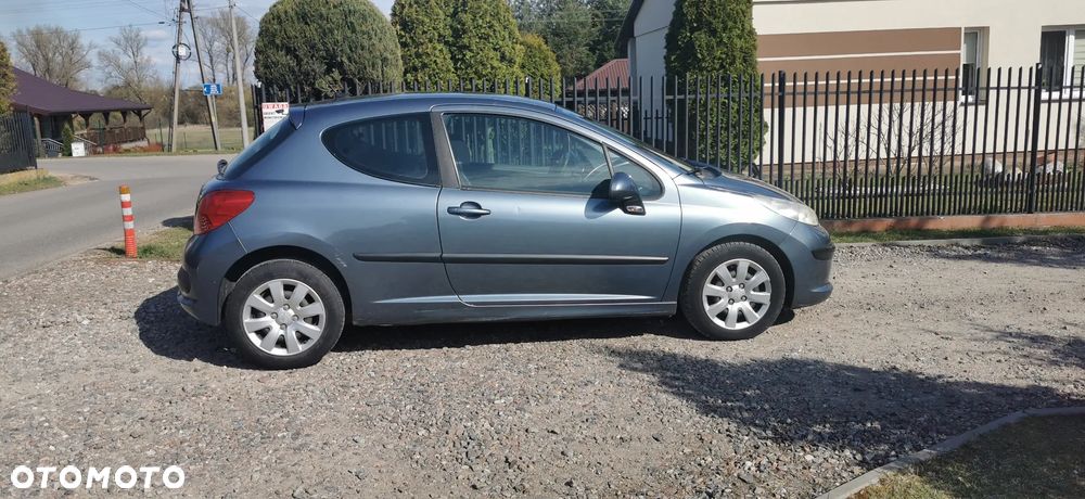 Peugeot 207 1.4 16V Trendy - 4