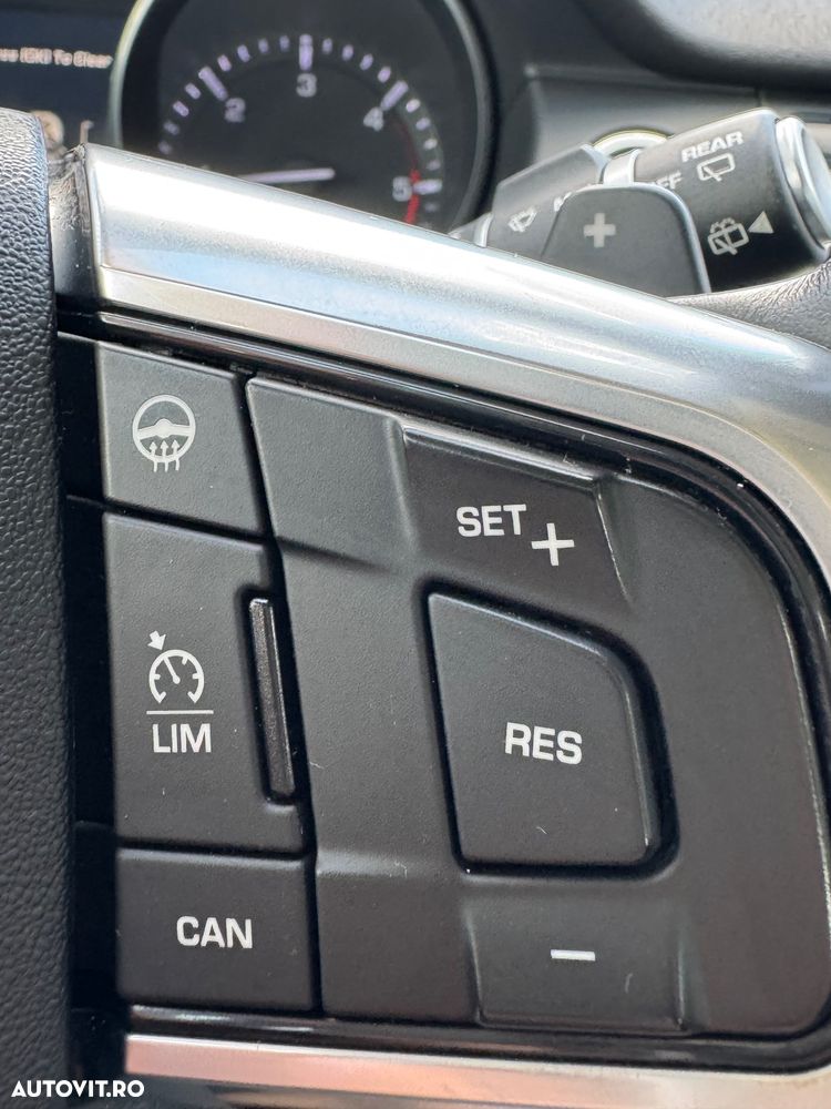 Land Rover Discovery Sport 2.0 D150 MHEV SE - 25