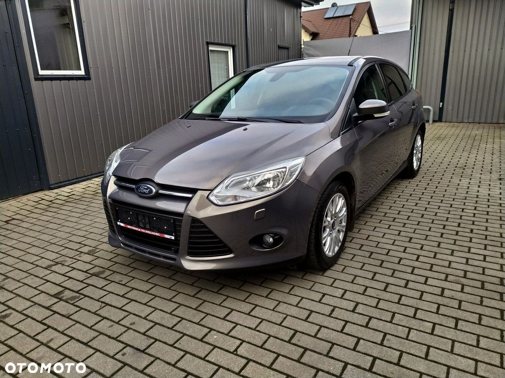 Ford Focus 1.6 TI-VCT Ambiente - 2