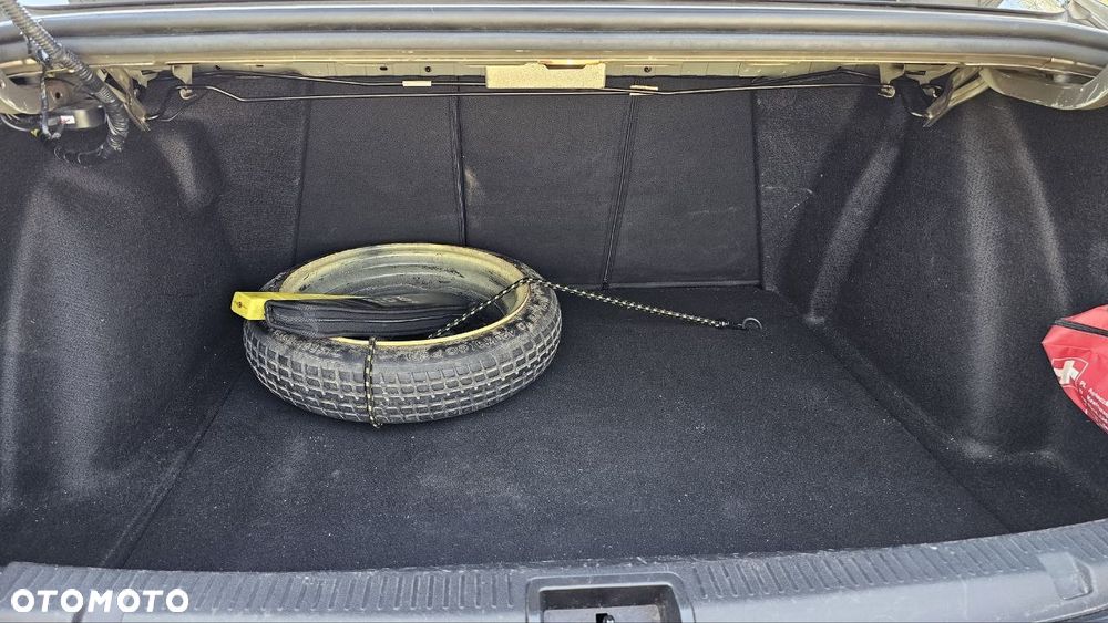 Renault Fluence 1.6 16V Expression - 11