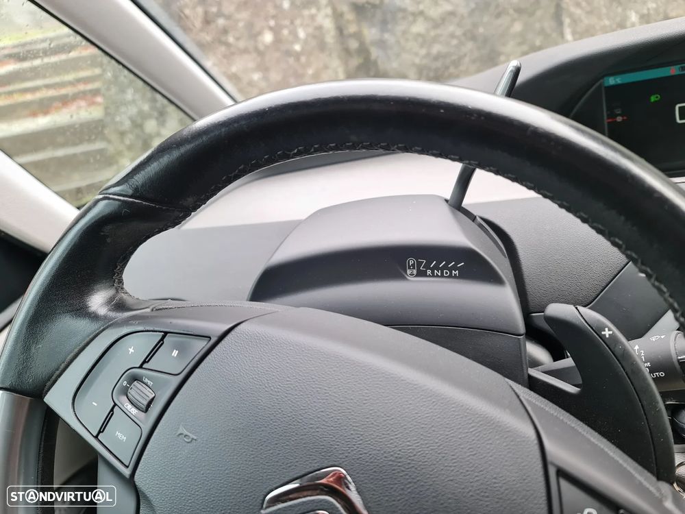 Citroën C4 Picasso PureTech 130 Stop&Start EAT6 SHINE - 18