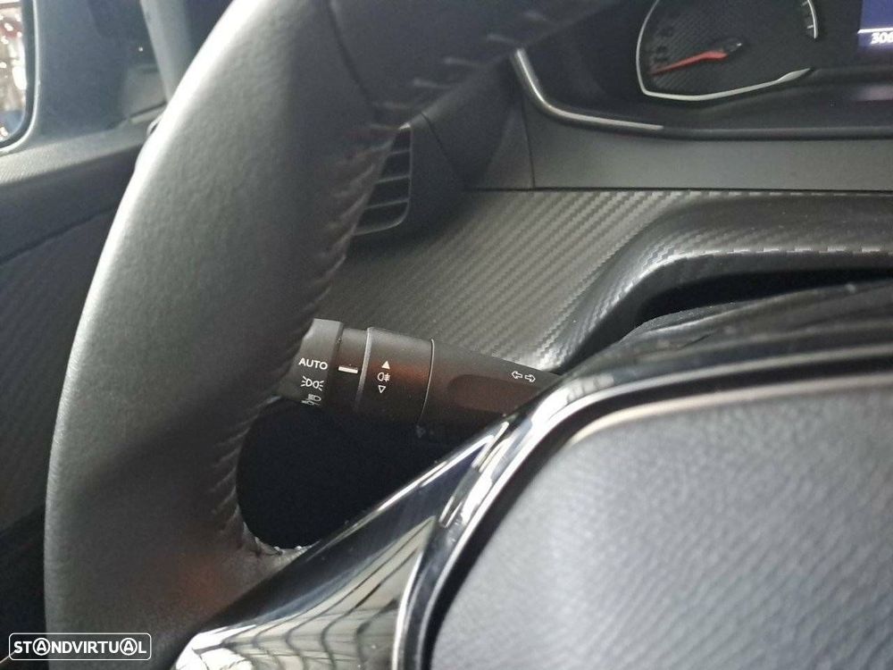 Peugeot 208 1.2 PureTech Active - 14