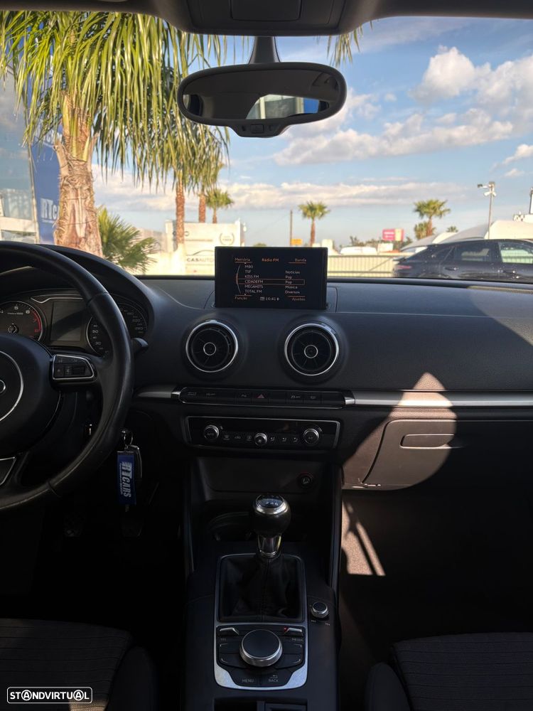 Audi A3 Sportback 1.4 TFSI Ambiente - 18