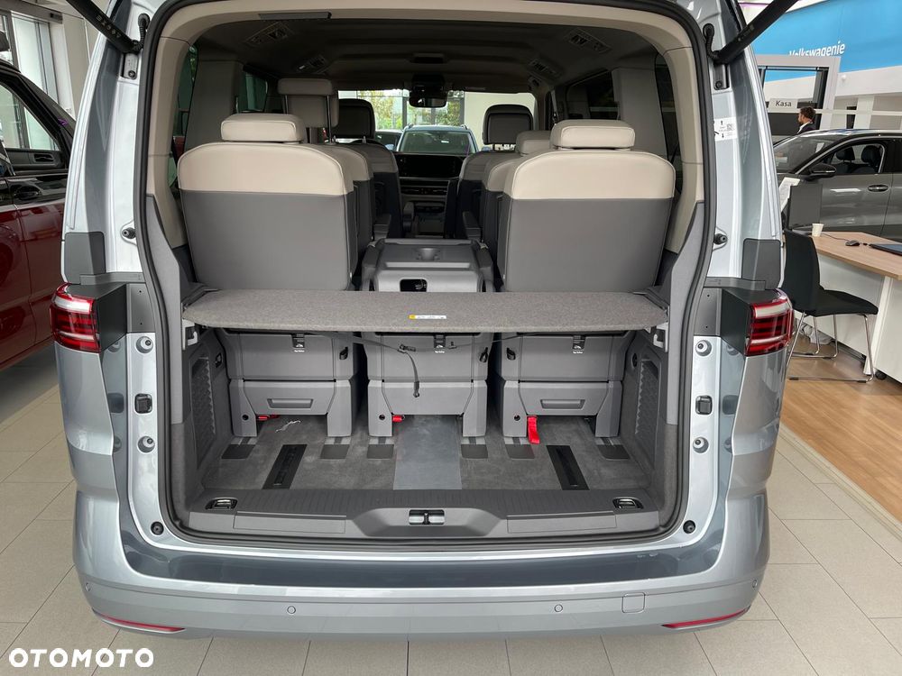 Volkswagen Multivan - 12