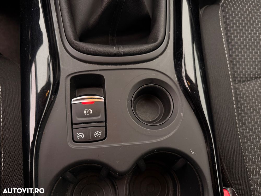 Renault Kadjar TCe 140 GPF Life - 17