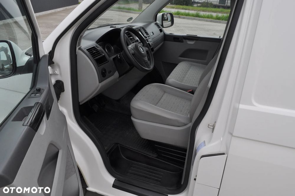 Volkswagen T5 - 3