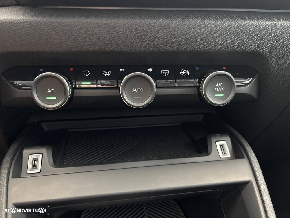 Citroën C4 1.2 Hybrid Plus e-DSC6 - 18