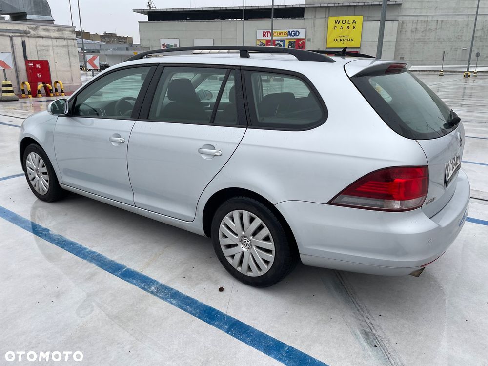 Volkswagen Golf VI 1.6 TDI Trendline DSG - 7