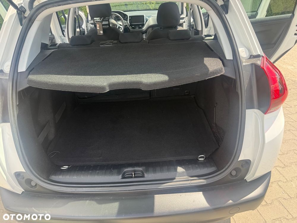 Peugeot 2008 1.2 Pure Tech Active - 16