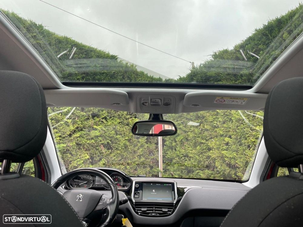 Peugeot 208 1.2 PureTech Allure - 9