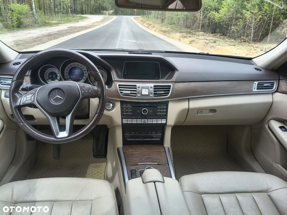 Mercedes-Benz Klasa E 220 BlueTEC 4-Matic Avantgarde - 23