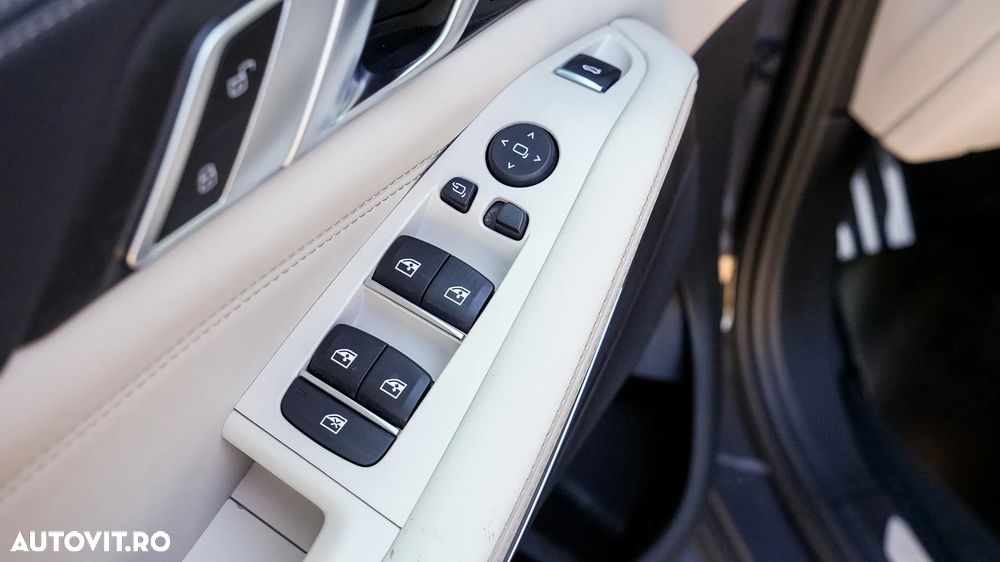 BMW X5 xDrive30d - 28