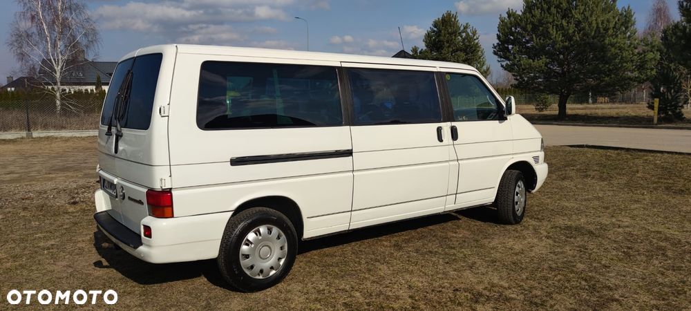 Volkswagen Caravelle - 5