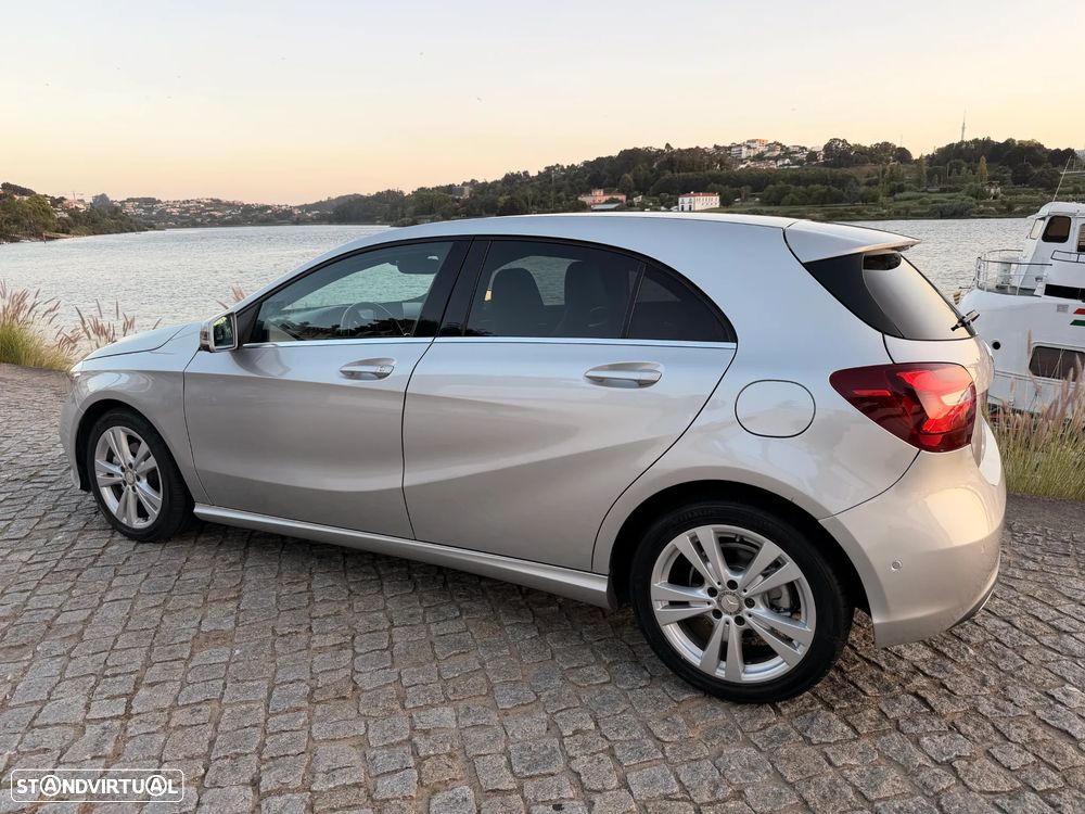 Mercedes-Benz A 200 CDI 4Matic 7G-DCT Urban - 3