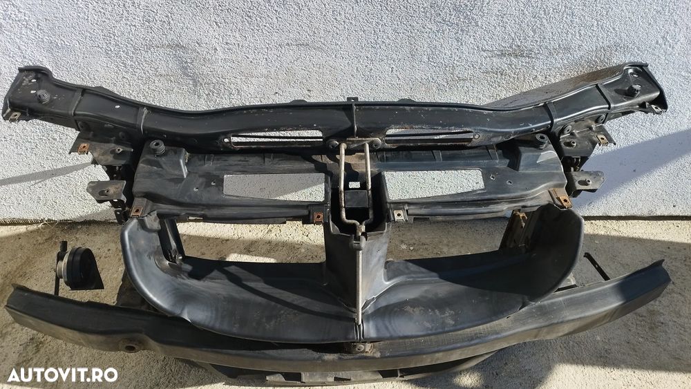 Trager complet cu intaritura, inchizatoare si deflector BMW E90/91 - 2