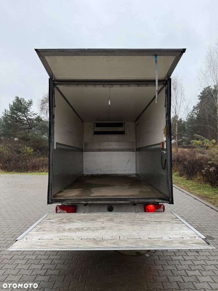 Volkswagen Crafter 2.0 TDi Chłodnia + Grzanie Kontener Winda - 8