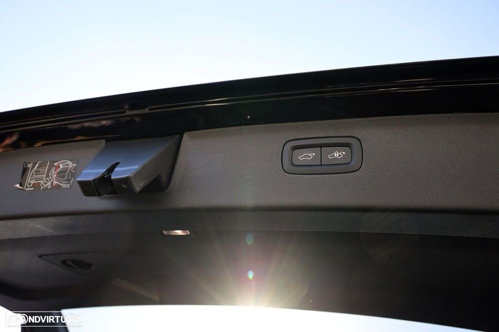 Volvo XC 90 2.0 T8 PHEV Plus Dark AWD - 7