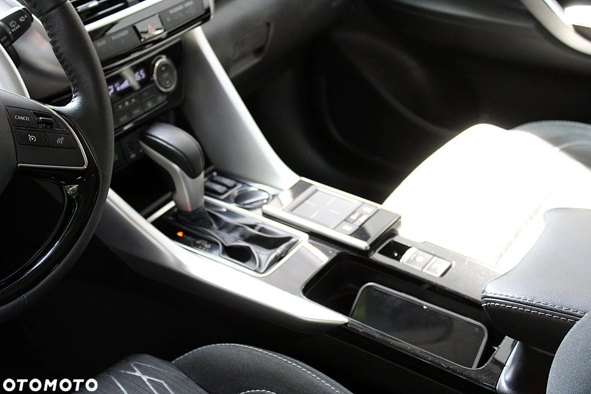 Mitsubishi Eclipse Cross - 18
