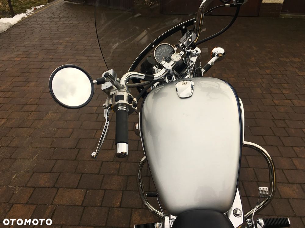 Suzuki Intruder - 15