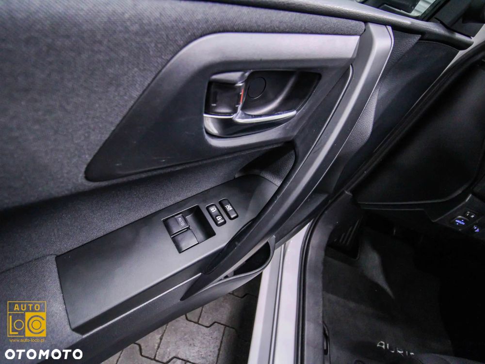 Toyota Auris 1.33 VVT-i Active - 22
