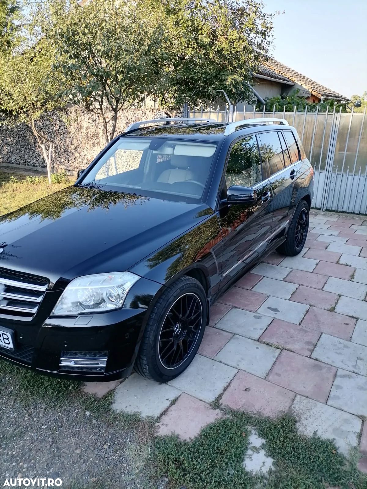 Mercedes-Benz GLK - 1