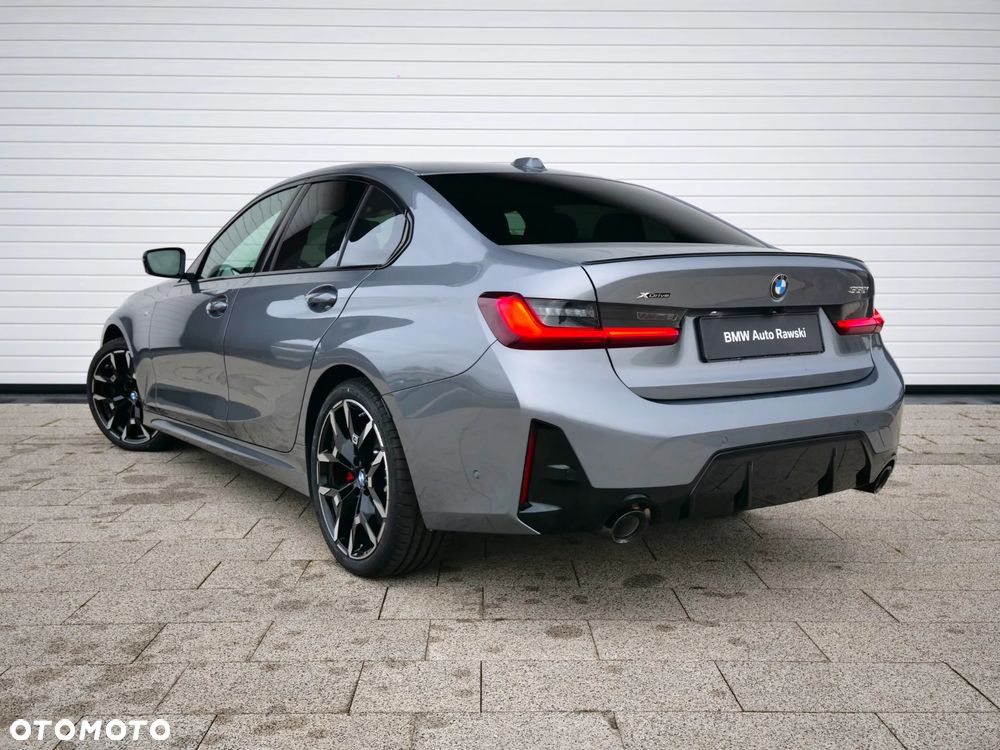 BMW Seria 3 330i xDrive M Sport sport - 12