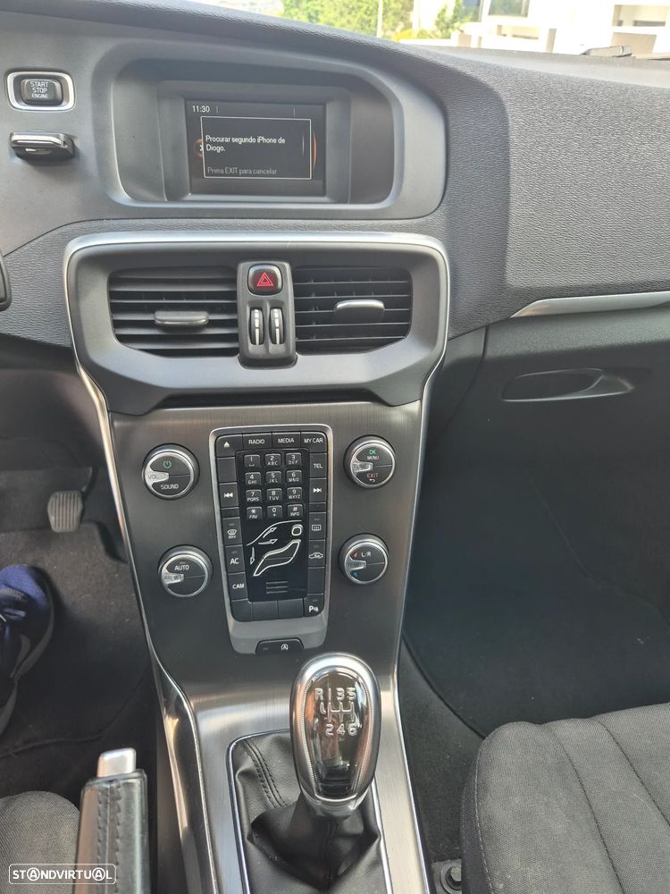 Volvo V40 D2 Kinetic - 4