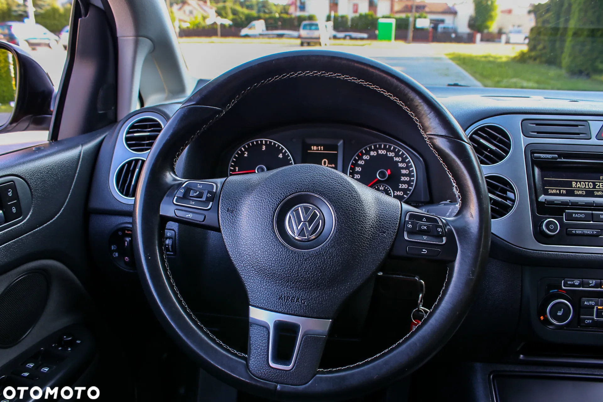 Volkswagen Golf Plus 2.0 TDI DPF MATCH - 35