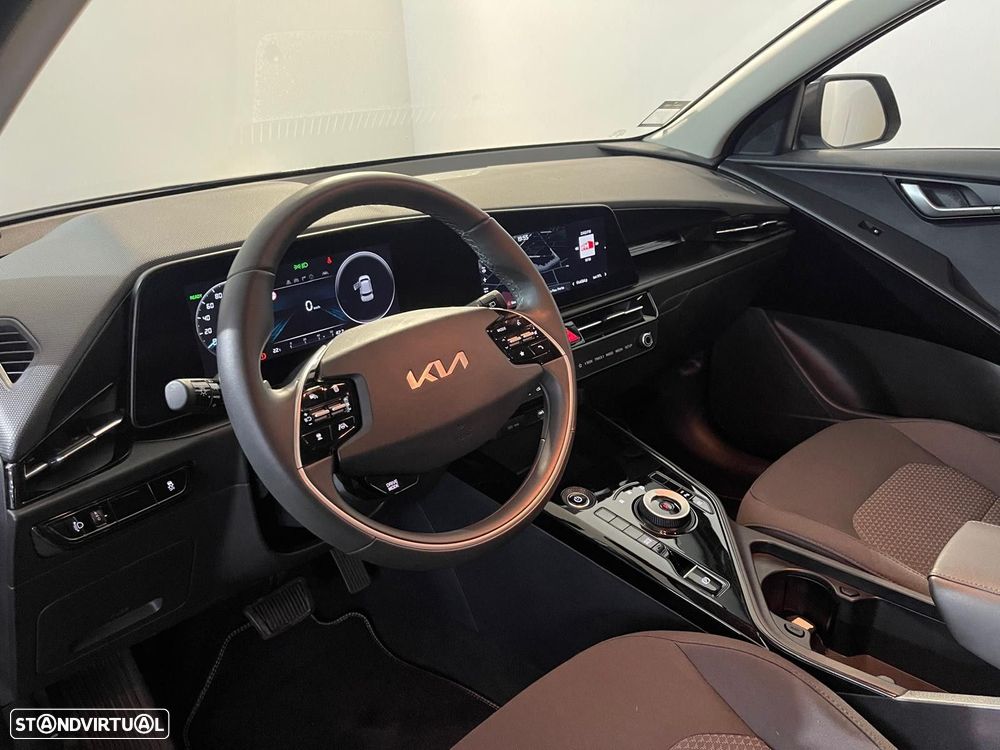 Kia Niro EV 64kWh Drive - 11