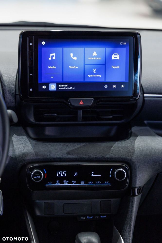 Toyota Yaris - 25