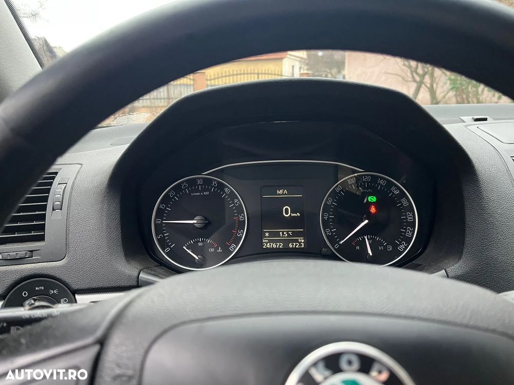 Skoda Octavia 1.6 TDI DPF DSG IMPULS EDITION - 12