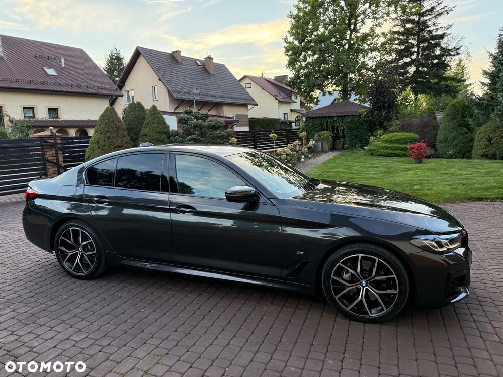 BMW Seria 5 540d xDrive M Sport Edition - 7