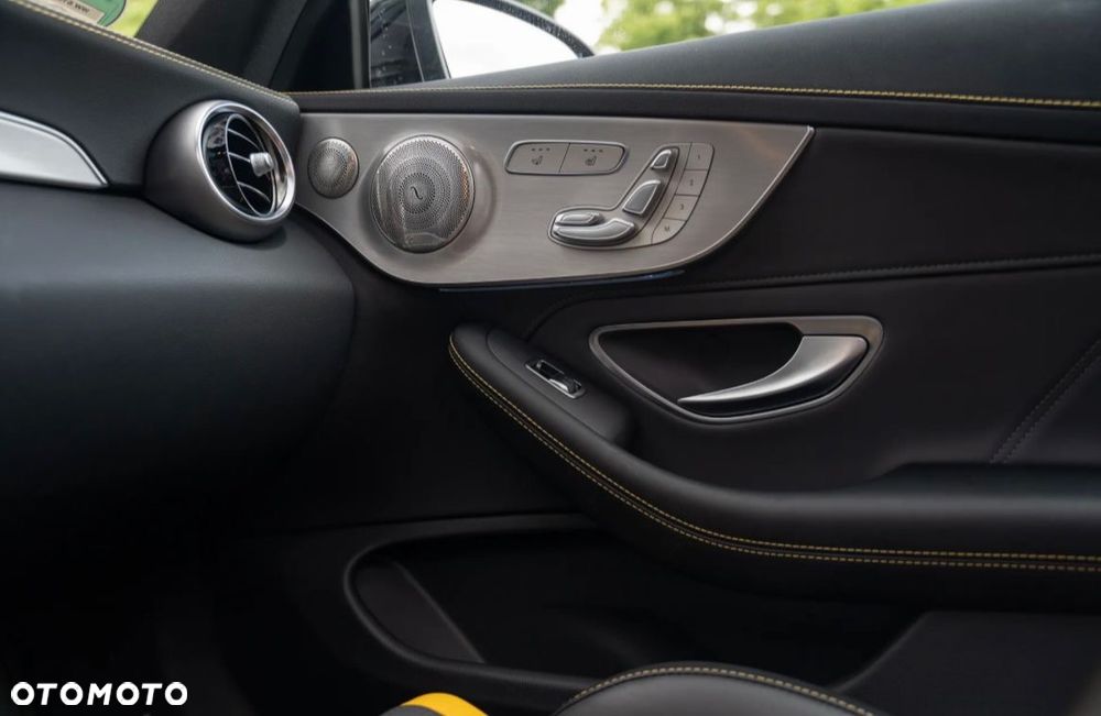 Mercedes-Benz Klasa C 63 S AMG 9G-TRONIC - 23