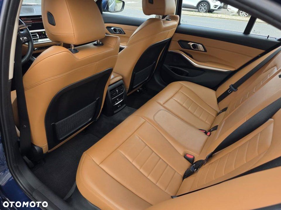 BMW Seria 3 - 11