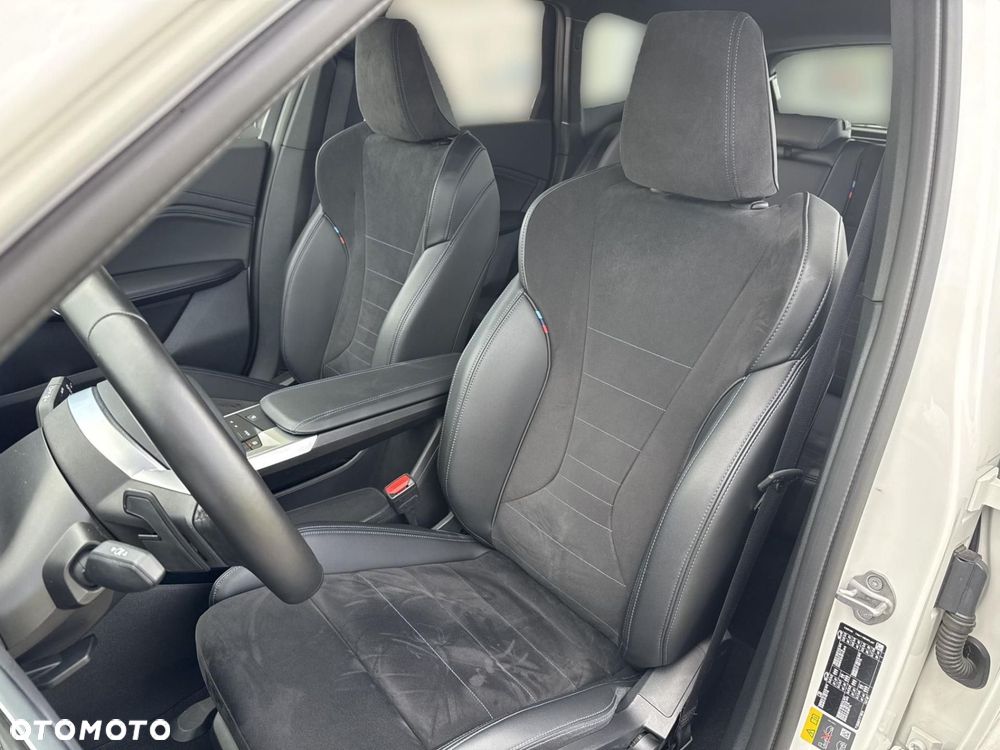 BMW iX1 eDrive20 66.5kWh M Sport - 8