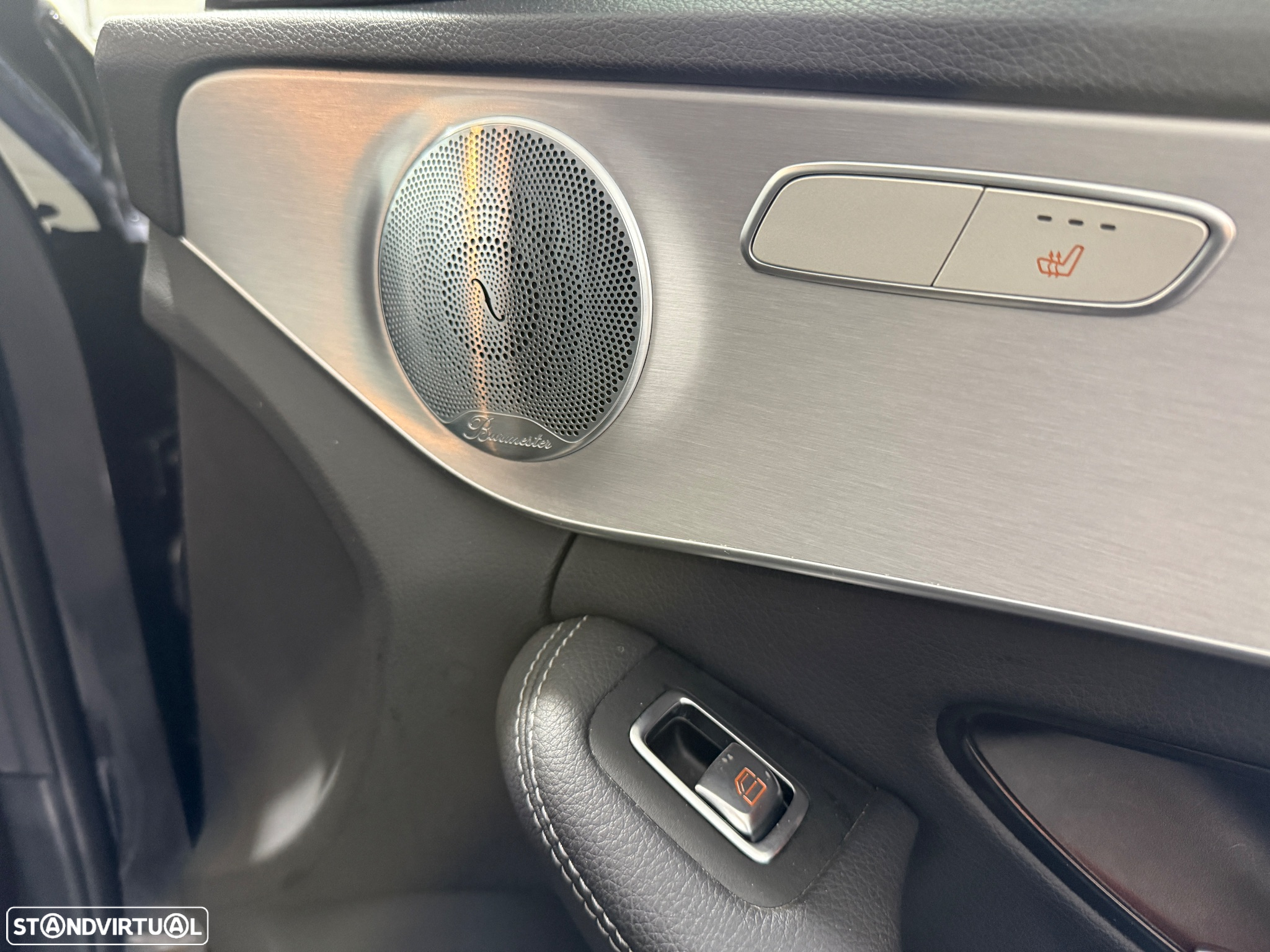 Mercedes-Benz C 300 de AMG Line - 19