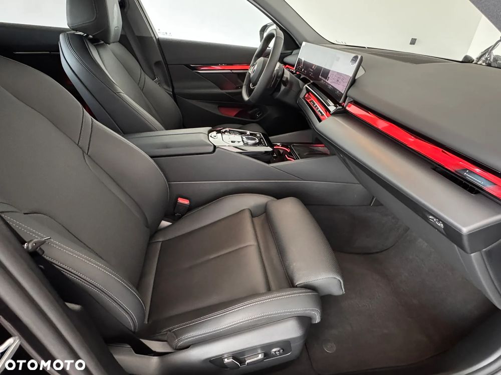 BMW Seria 5 520d mHEV M Sport - 18