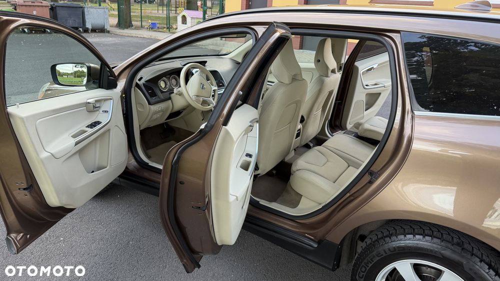 Volvo XC 60 - 22