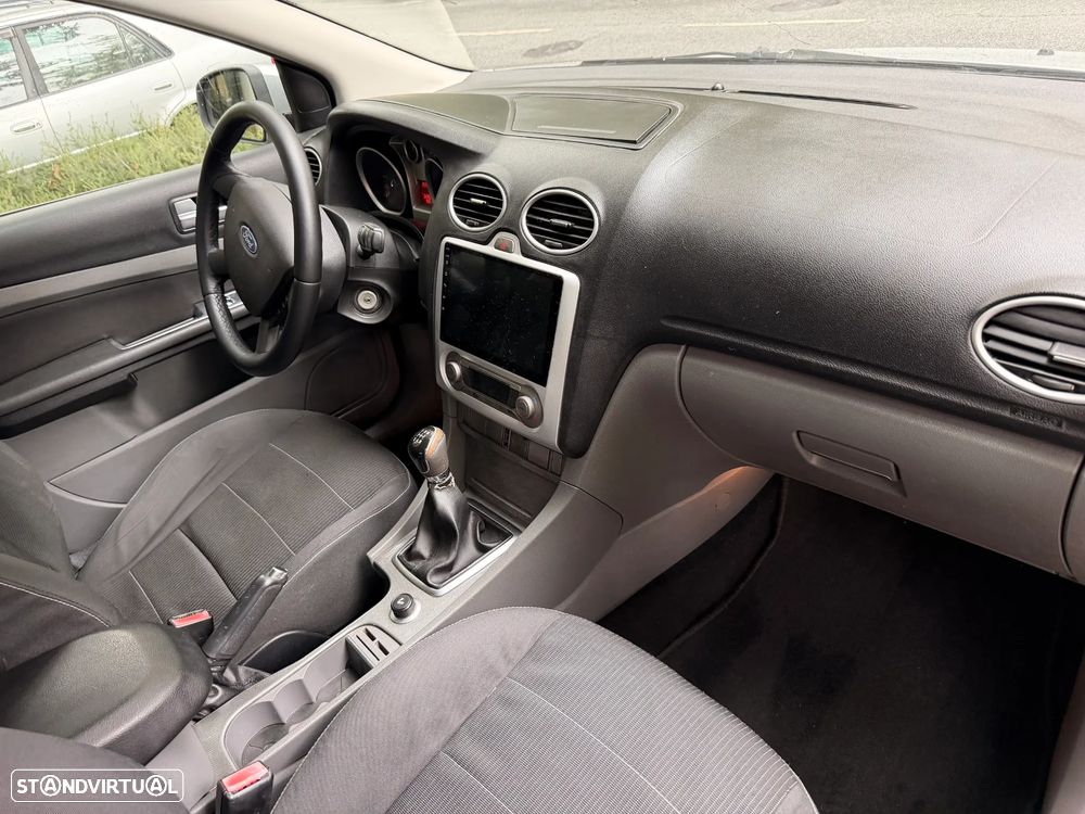 Ford Focus SW 1.6 TDCi Ghia - 17